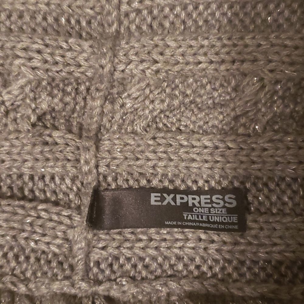 EXPRESS Infinity Scarf  - Picture 3 of 5